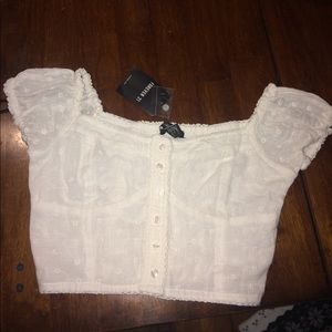 Forever 21 Tops - White Forever 21 Crop Top Forever 21 Tops - White Forever 21 Crop Top